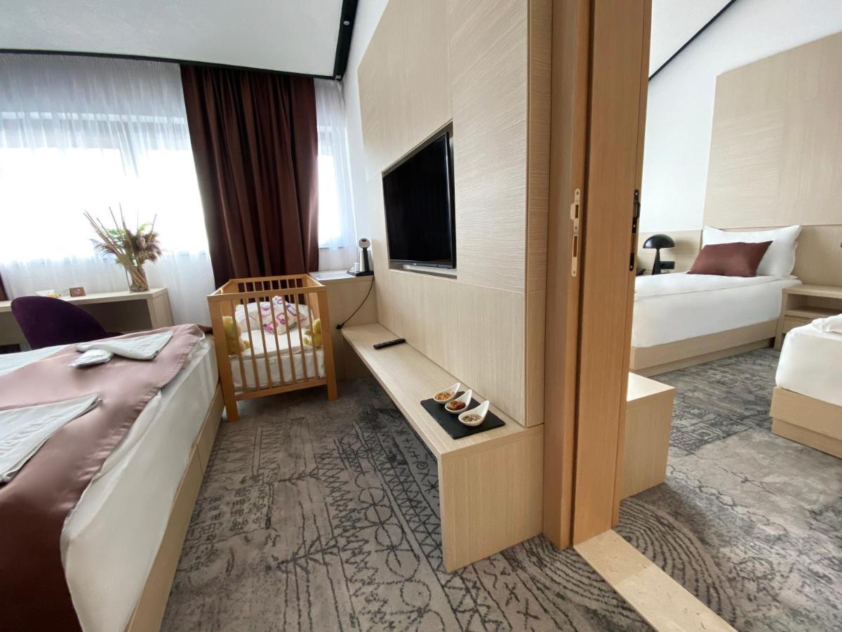 Boss Hotel 4*