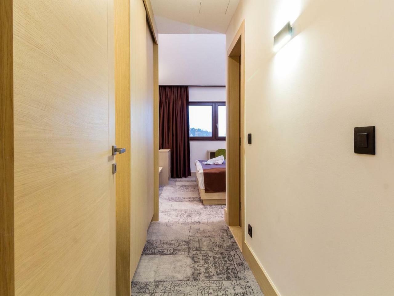 Boss Hotel 4*